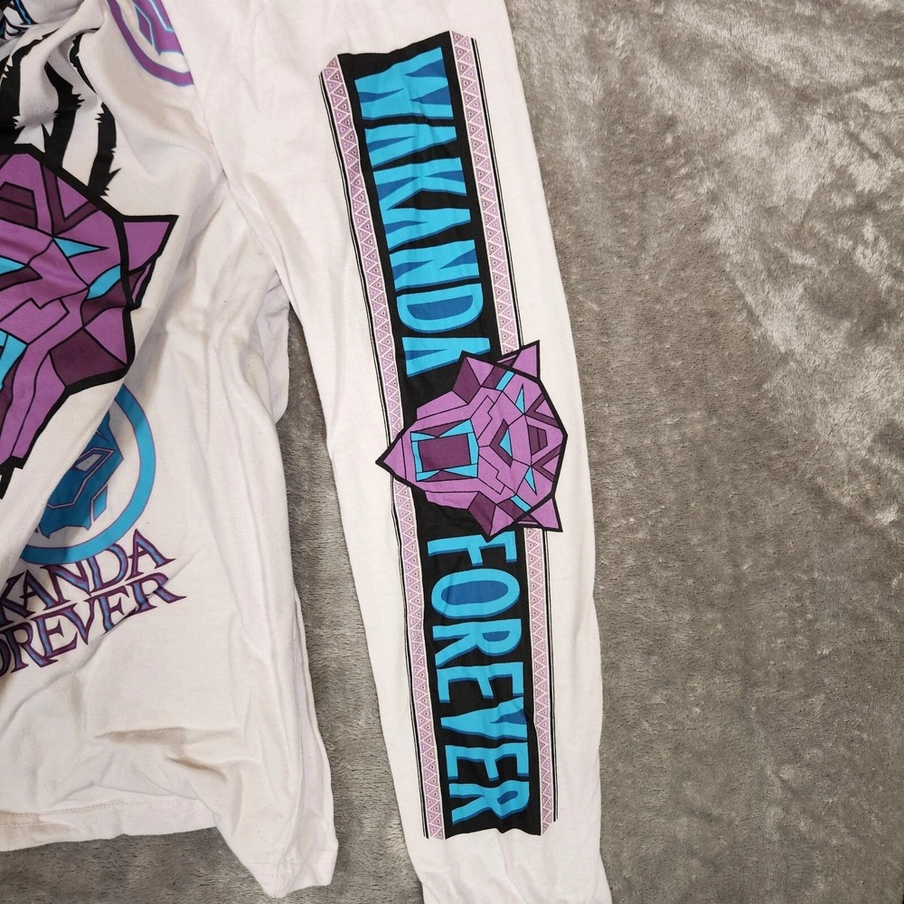 Black Panther T-Shirt Men's Medium White Wakanda‎ Forever Long Sleeve graphic - Picture 4 of 8